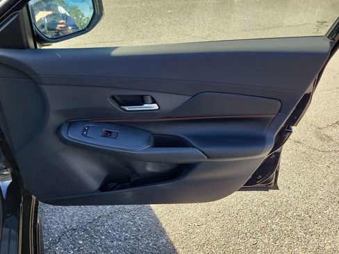 New 2026 Nissan Sentra SR w/ Floor Mat Package image 32