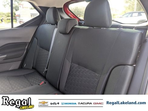 Used 2024 Nissan Kicks SV image 15