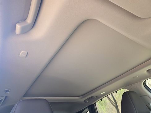 New 2026 Nissan Murano Platinum image 9