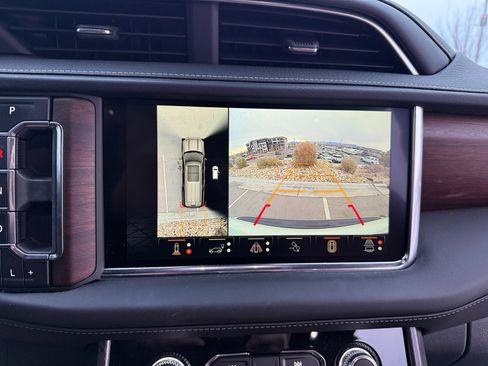 Used 2024 GMC Yukon Denali Ultimate image 30