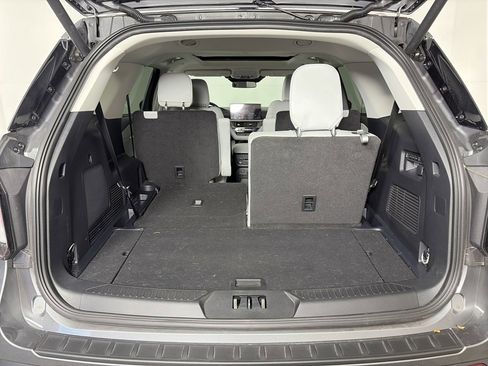 Used 2025 Ford Explorer Platinum w/ LUX Leather Package image 27