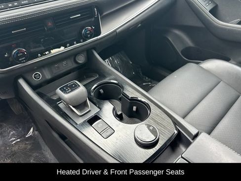 Used 2023 Nissan Rogue SV w/ SV Premium B Package AWD/4WD image 16