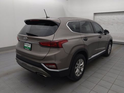 Used 2019 Hyundai Santa Fe SE image 9