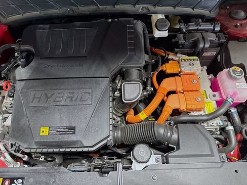 Used 2025 Kia Niro LX FWD image 28