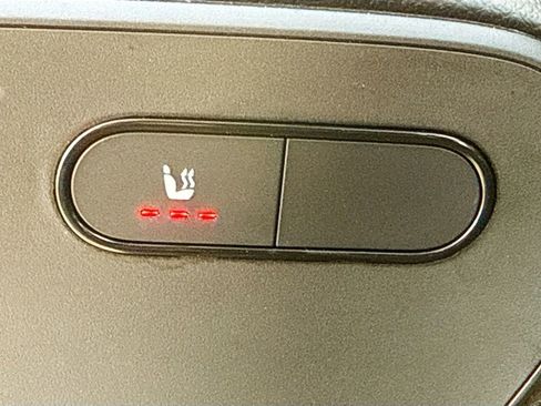 Used 2025 Mercedes-Benz Sprinter 2500 image 19