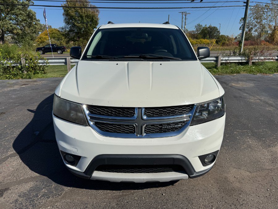 Used 2018 Dodge Journey SXT w/ Blacktop Package FWD image 8