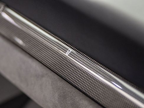 Used 2015 Porsche 911 Cabriolet image 23