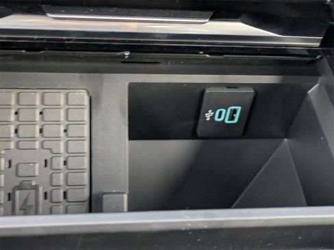 New 2026 Ford F250 Platinum w/ Tremor Off-Road Package image 25