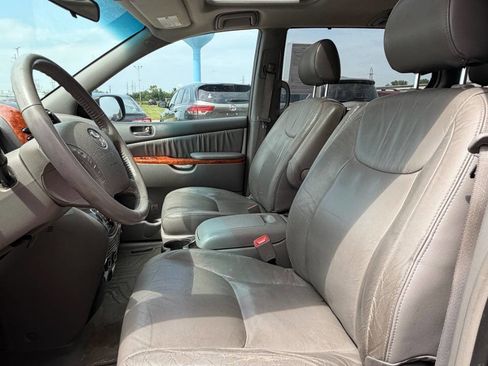 Used 2008 Toyota Sienna FWD image 14