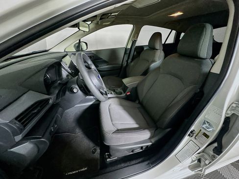 Used 2024 Subaru Crosstrek 2.0i Premium image 13