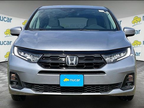 New 2026 Honda Odyssey Touring image 2