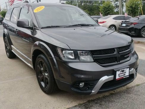 Used 2020 Dodge Journey Crossroad FWD image 5