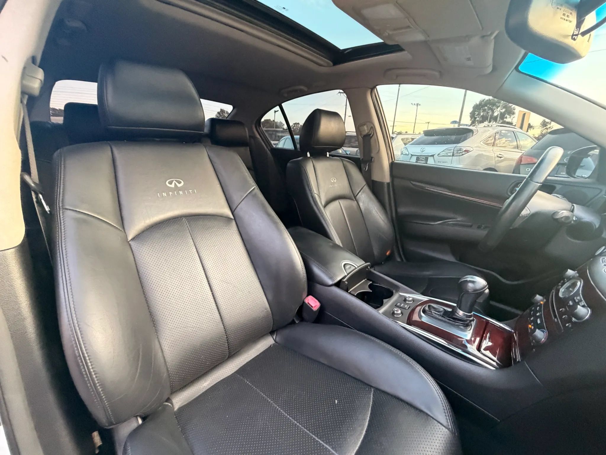Used 2012 INFINITI G37 x Sedan w/ Premium Pkg AWD/4WD image 21