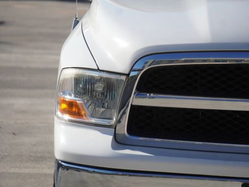 Used 2012 RAM 1500 Classic SLT w/ Luxury Group image 24