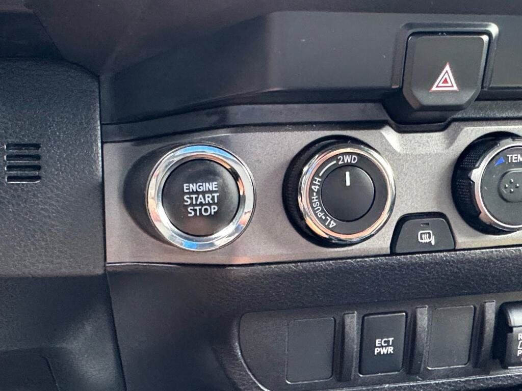 Certified 2022 Toyota Tacoma TRD Sport AWD/4WD image 15