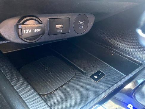 Used 2024 Hyundai Elantra SEL w/ Convenience Package image 22