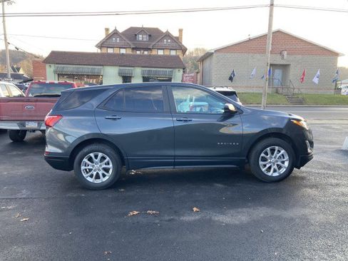 Used 2020 Chevrolet Equinox LS w/ LS Convenience Package image 6