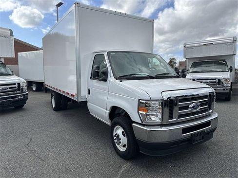 New 2024 Ford E-450 and Econoline 450 Super Duty w/ Power Windows & Locks Group image 46