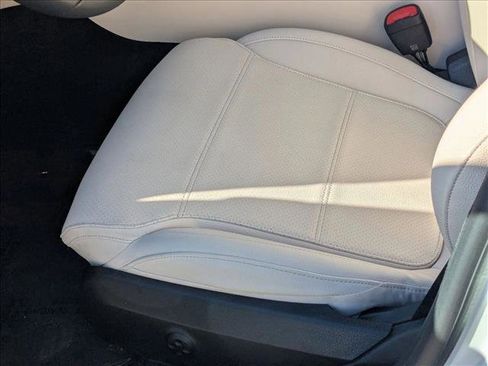 Certified 2025 Mercedes-Benz C 300 4MATIC Sedan image 8