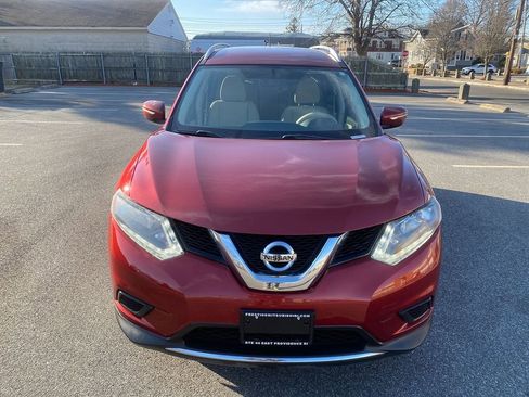 Used 2015 Nissan Rogue SV image 3