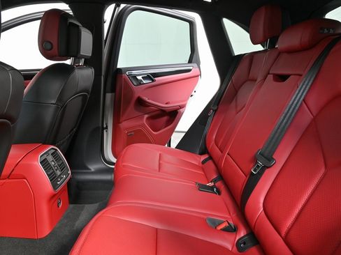 New 2026 Porsche Macan S image 23