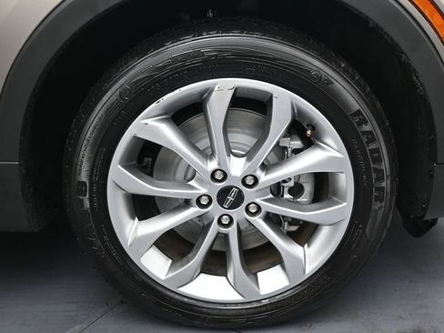 Used 2018 Lincoln MKC Select w/ Select Plus Package AWD/4WD image 33