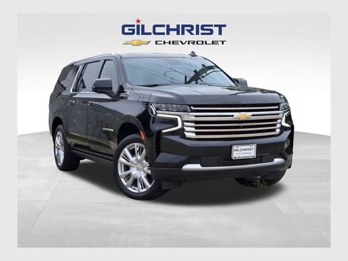 Used 2024 Chevrolet Suburban High Country AWD/4WD image 1