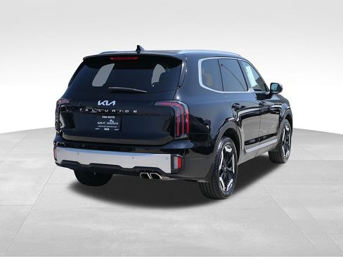 Used 2024 Kia Telluride EX w/ EX Captain's Chair Package FWD image 34