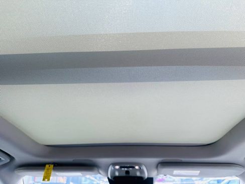Used 2017 Volvo XC90 T6 Momentum w/ Vision Package AWD/4WD image 17