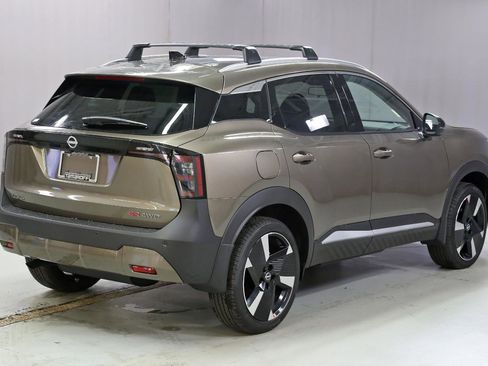 New 2026 Nissan Kicks SR image 15