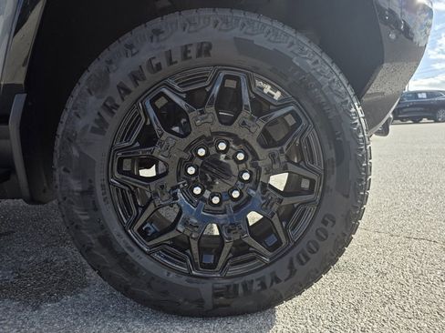 New 2026 GMC Hummer EV SUV image 29