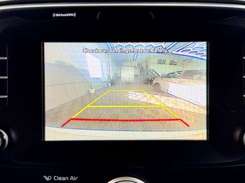 Used 2018 Kia Soul + image 16