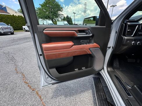 Certified 2025 GMC Sierra 1500 Denali Ultimate AWD/4WD image 23