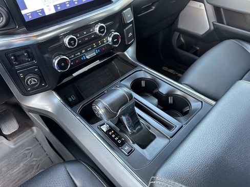 Certified 2022 Ford F150 Lariat w/ Equipment Group 502A High image 27