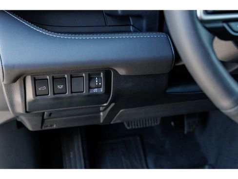 New 2026 Subaru Ascent Limited AWD/4WD image 22