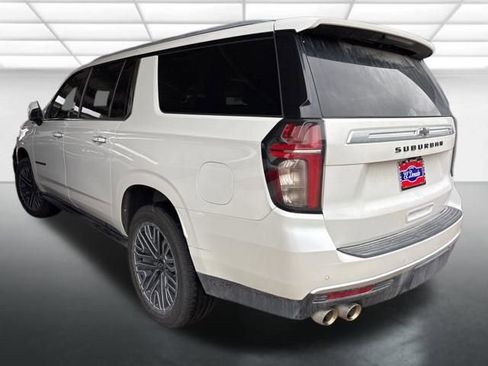 Used 2023 Chevrolet Suburban High Country w/ Premium Package 2 image 4