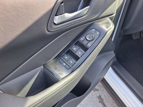 Used 2026 Nissan Rogue SV FWD image 16