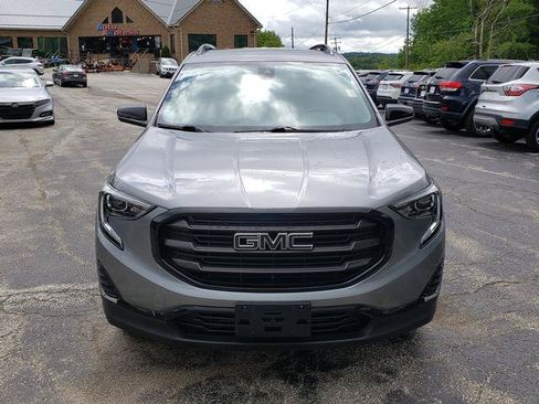 Used 2020 GMC Terrain SLE w/ Driver Convenience Package AWD/4WD image 2