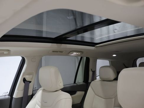 Used 2023 Cadillac XT6 Premium Luxury AWD/4WD image 10