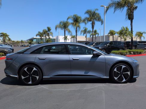 Used 2024 Lucid Air Touring AWD/4WD image 11