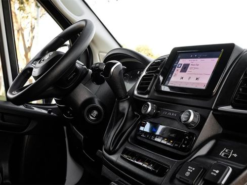 Used 2024 RAM ProMaster 2500 w/ Quick Order Package 22G SLT image 19