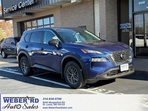 Used 2021 Nissan Rogue S image 1