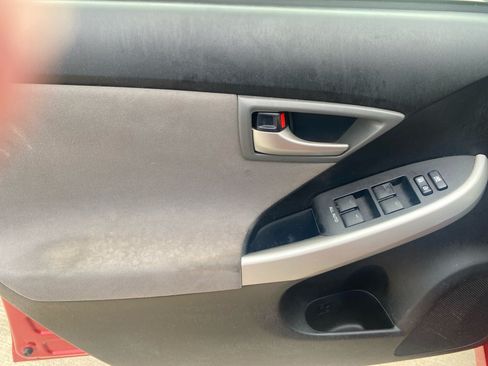 Used 2015 Toyota Prius Two FWD image 36