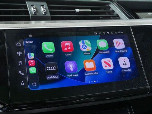 Used 2023 Audi e-tron Premium Plus w/ Premium Plus Package AWD/4WD image 17