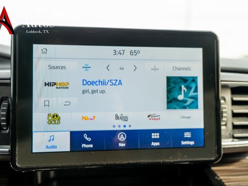 Used 2021 Ford Explorer Limited w/ Equipment Group 301A AWD/4WD image 16