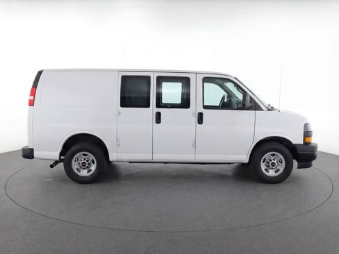 Used 2025 GMC Savana 3500 LT w/ LT Preferred Equipment Group image 11