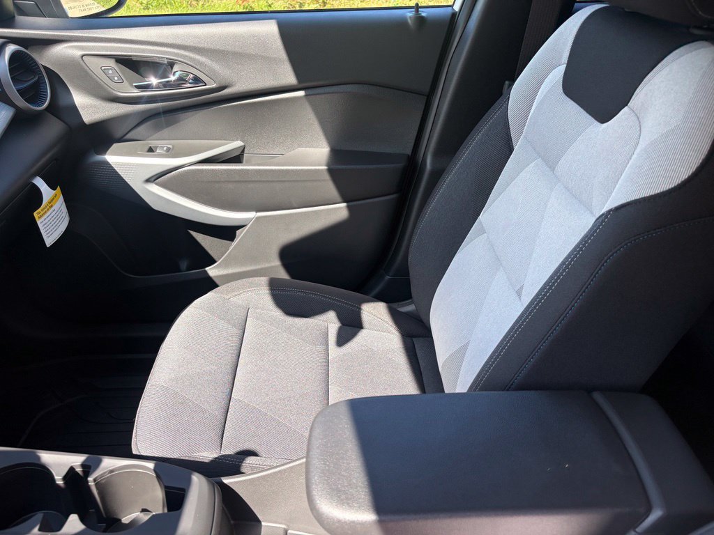 New 2026 Chevrolet Trax LS w/ Driver Confidence Package FWD image 15