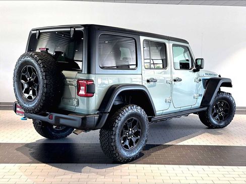 Used 2023 Jeep Wrangler Unlimited Rubicon 4xe AWD/4WD image 9