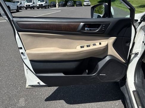 Used 2015 Subaru Outback 2.5i Limited AWD/4WD image 24