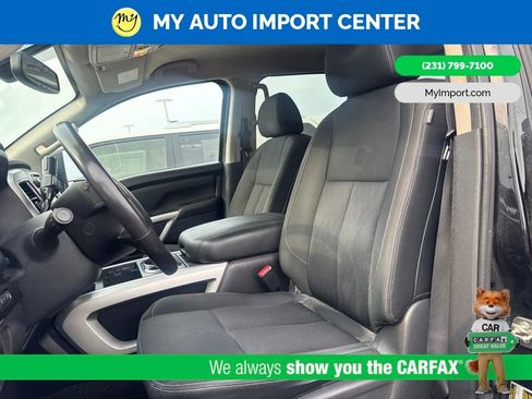 Used 2018 Nissan Titan SV w/ SV Convenience Package AWD/4WD image 7